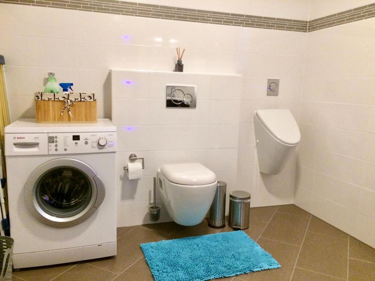 Neu! Top Apartment! 7Km Saarbruecken! Terrasse, Garten! Sulzbach  المظهر الخارجي الصورة