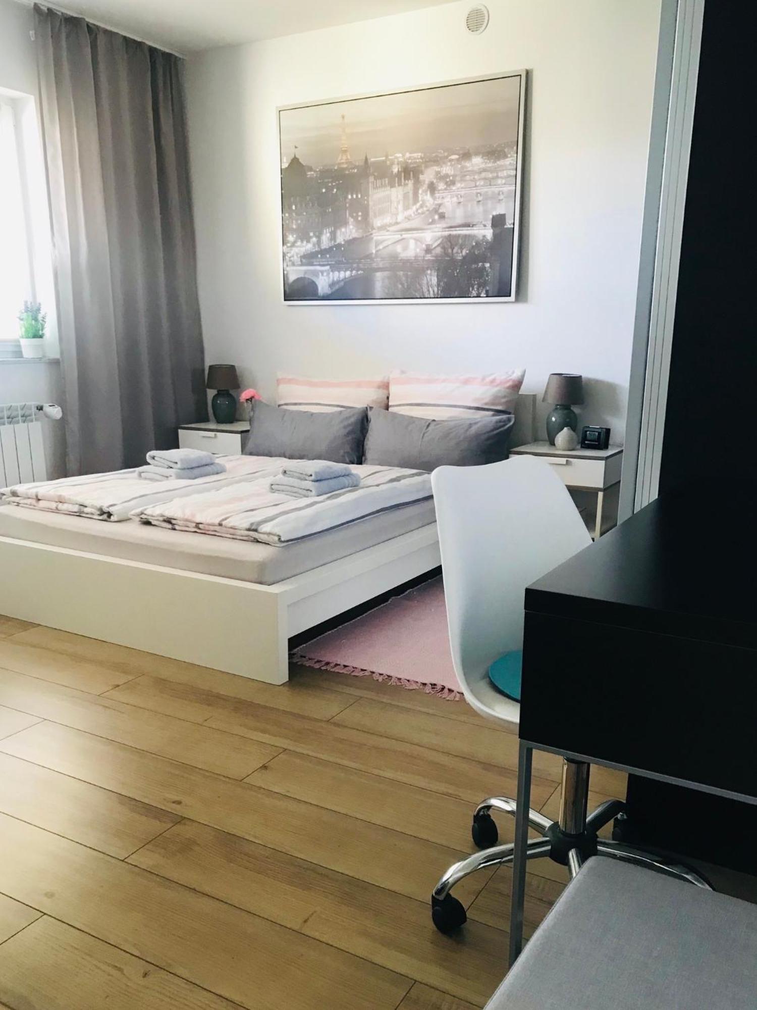 Neu! Top Apartment! 7Km Saarbruecken! Terrasse, Garten! Sulzbach  المظهر الخارجي الصورة