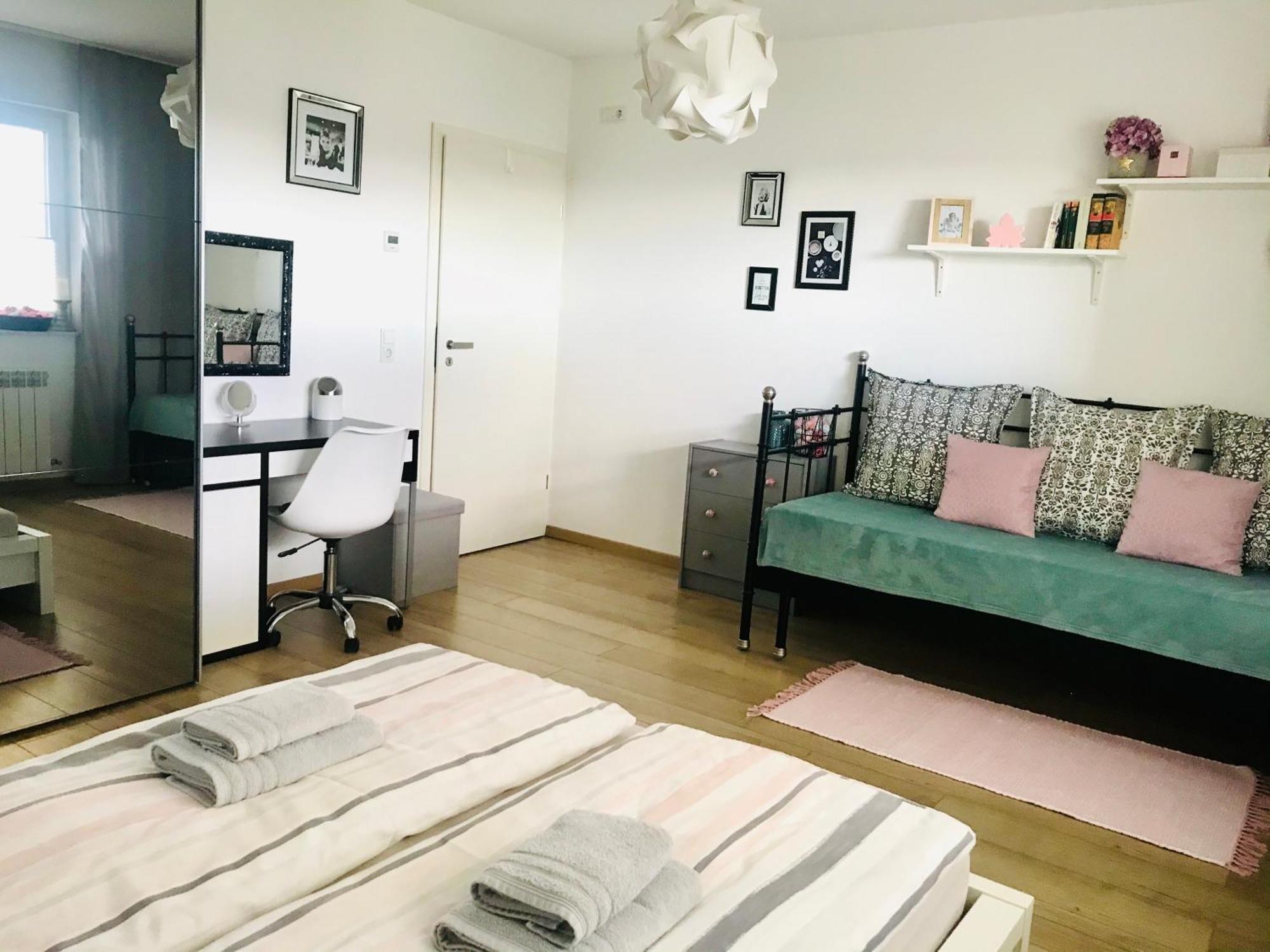 Neu! Top Apartment! 7Km Saarbruecken! Terrasse, Garten! Sulzbach  المظهر الخارجي الصورة